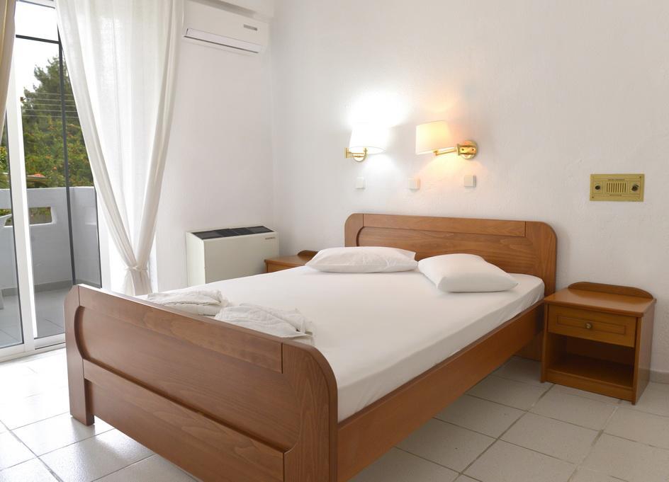 Hotel Proteas Órmos Prínou Eksteriør bilde